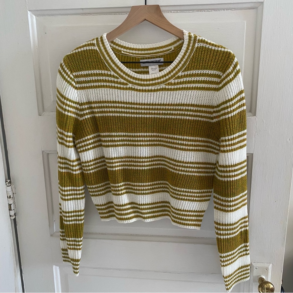 cotton emporium striped cropped fitted sweater size m medium